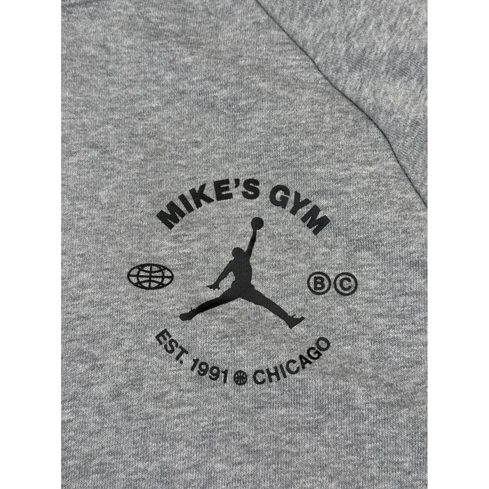 Jordan Men's Mikes Gym‎ Breakfast Club Dri-FIT Graphic Hoodie Gray Size Medium
